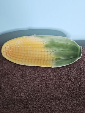 Cardinal 1950's Corn-Shaped Ceramic Serving Platter in Yellow and Green
